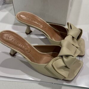 Vicenza Beige Bow Heeled Mules